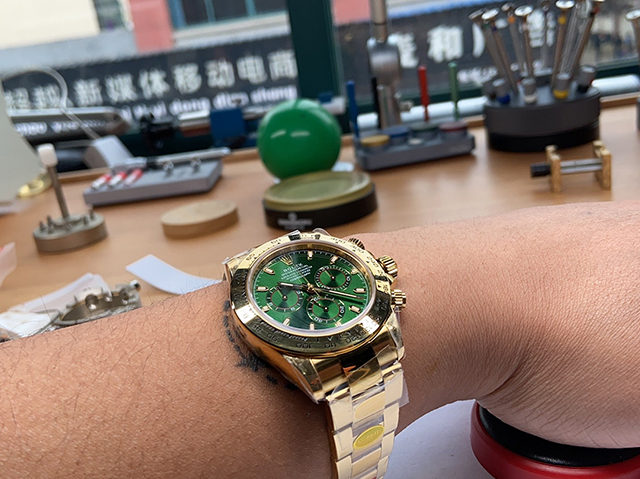 装不起28万的B—聊聊准备自戴的N4130绿金迪116508